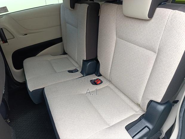 Toyota Sienta 1.5 FWD 2019 Teal