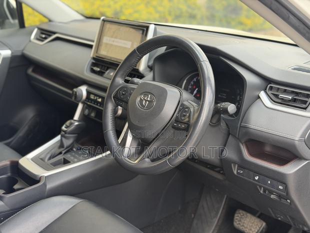 Toyota RAV4 2020 White