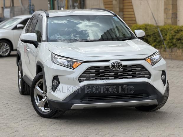 Toyota RAV4 2020 White