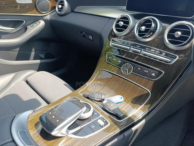 Mercedes-Benz C200 2018 White