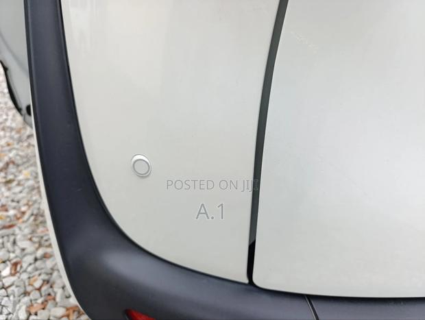 Toyota Sienta 1.5 Hybrid FWD (6-seater) 2019 White
