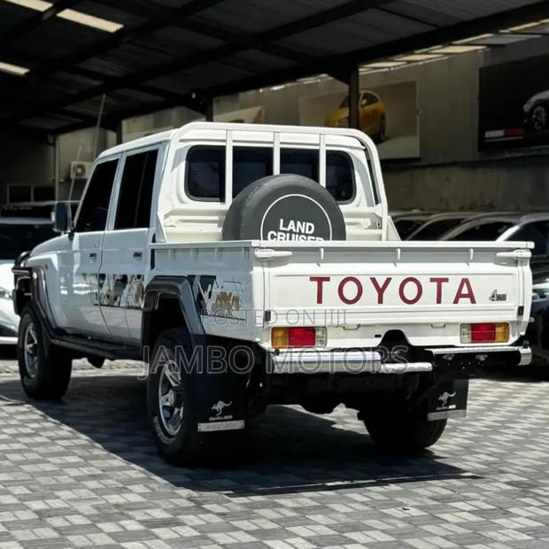 Toyota Land Cruiser 79 Series 2019 White