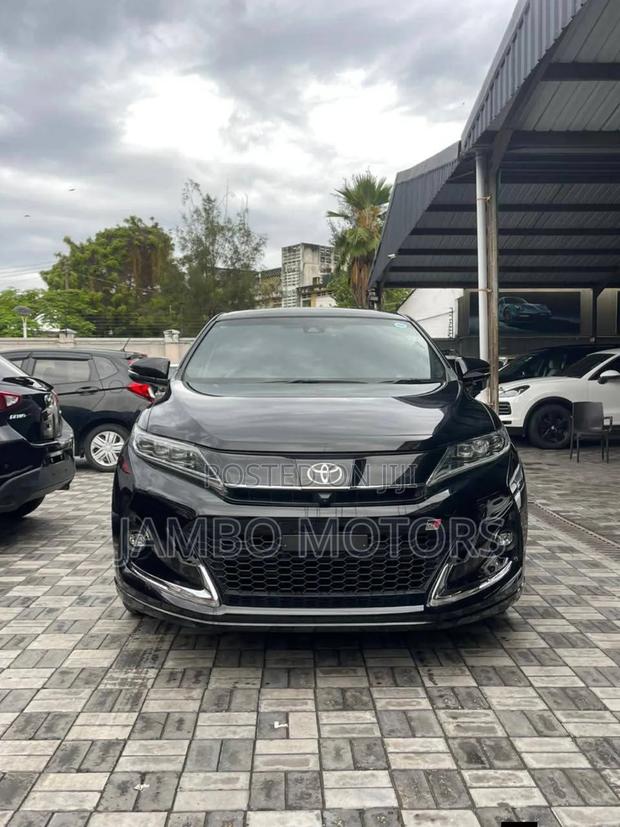 Toyota Harrier 2.0 2019 Black