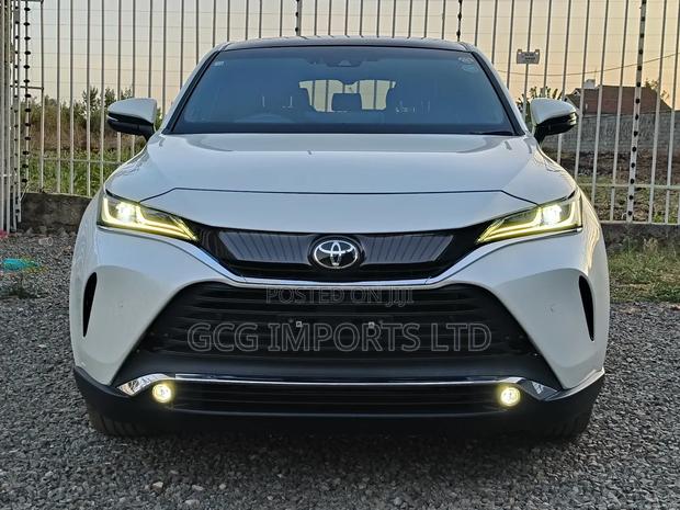 Toyota Harrier 2.0 2020 White