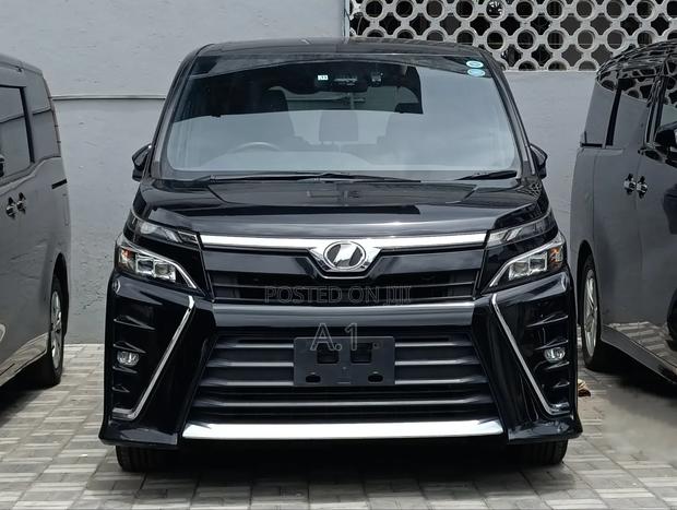 Toyota Voxy 2019 Black