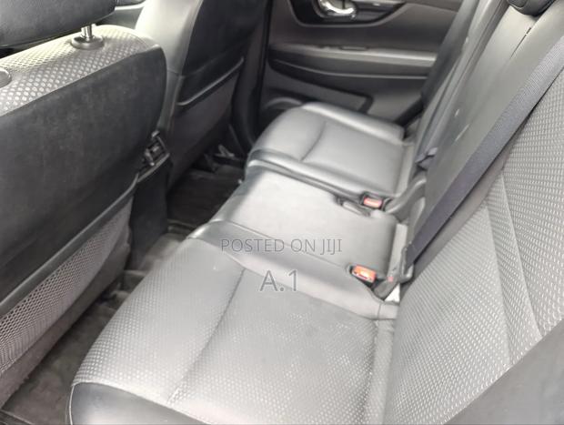Nissan X-Trail 2.0 Petrol FWD 2019 Black