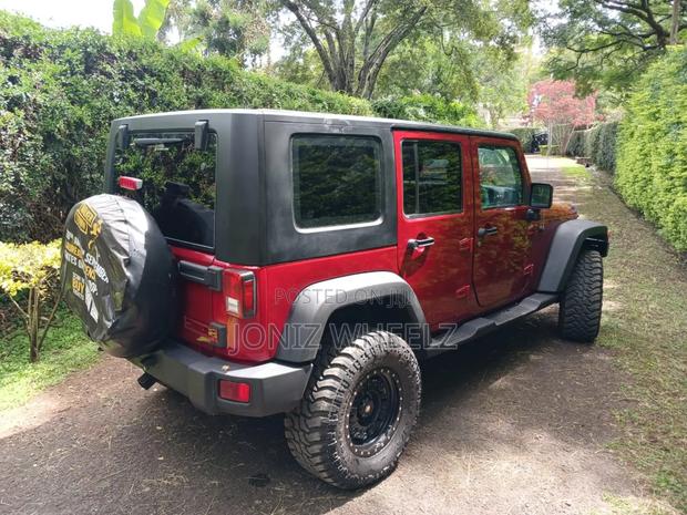 Jeep Wrangler Sahara 2013 Red