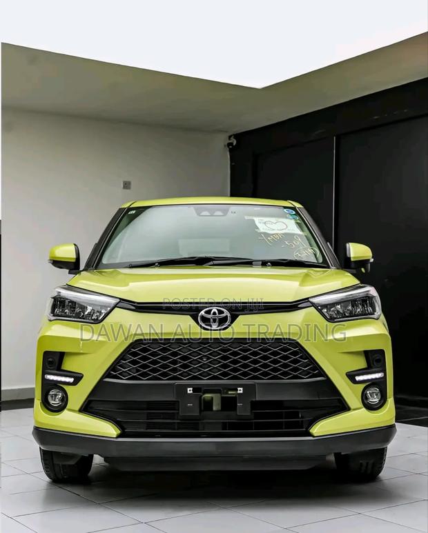 Toyota Raize 2019 Yellow