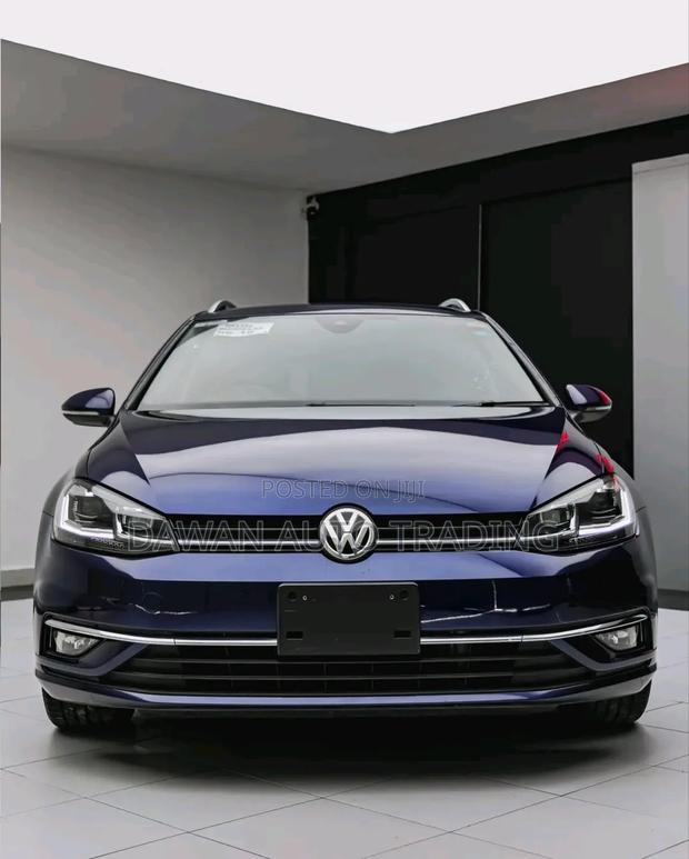 Volkswagen Golf 2019 Blue