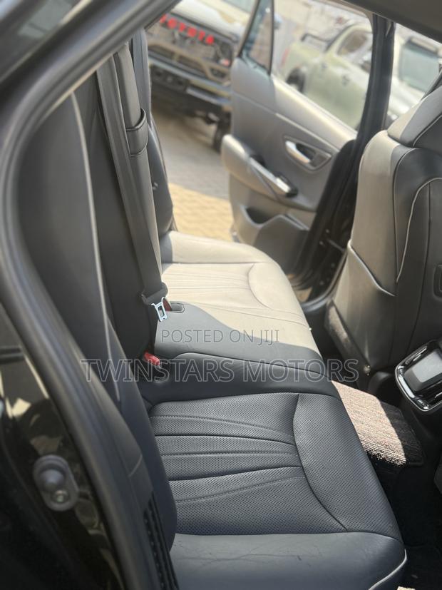 Toyota Crown 2019 Black
