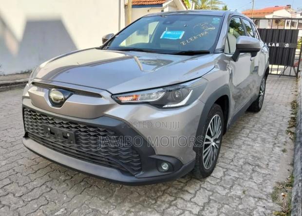Toyota Corolla Cross LE 2023 Brown