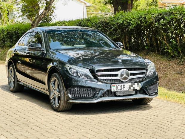Mercedes-Benz C200 2016 Black