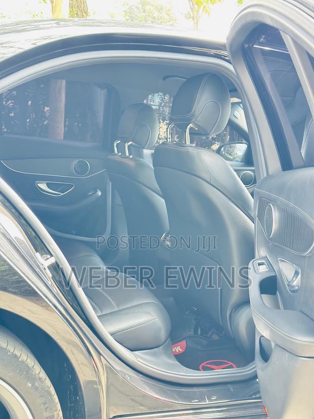Mercedes-Benz C200 2016 Black