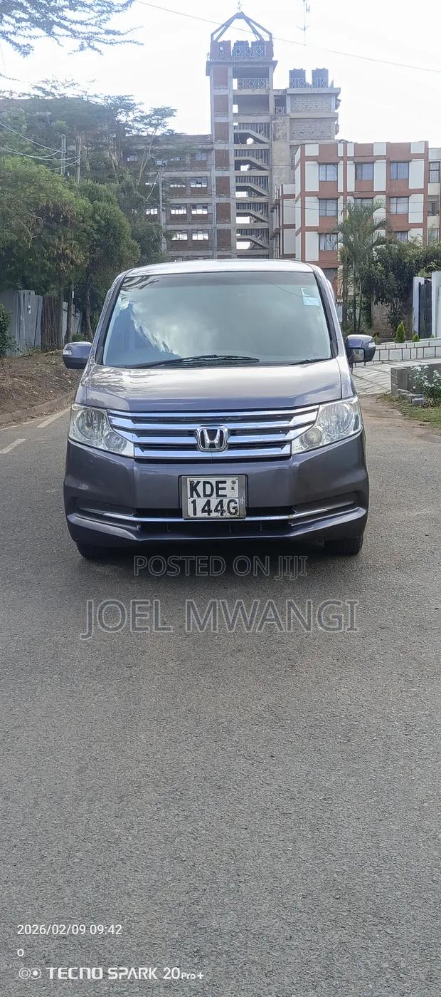 Honda Stepwgn 2014 Gray