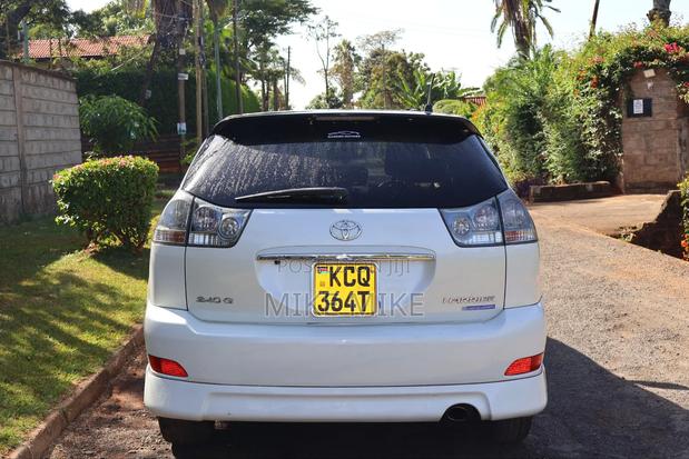 Toyota Harrier 2011 White