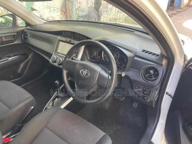 Toyota Corolla Fielder 1.5 Petrol FWD 2018 Pearl