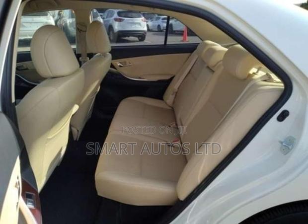 Toyota Premio 2019 Pearl
