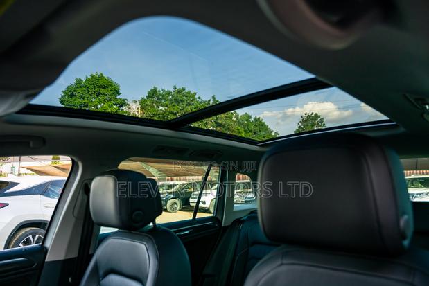 Volkswagen Tiguan 2019 Gray