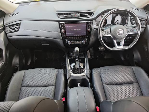 Nissan X-Trail 2.0 Petrol AWD 2019 Pearl
