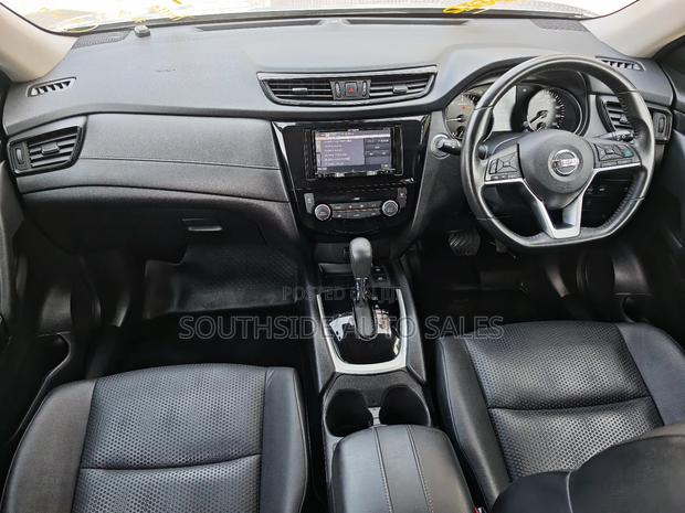 Nissan X-Trail 2.5 Petrol AWD 2019 Gray