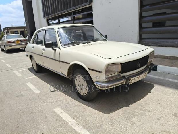 Peugeot 504 1992 Yellow