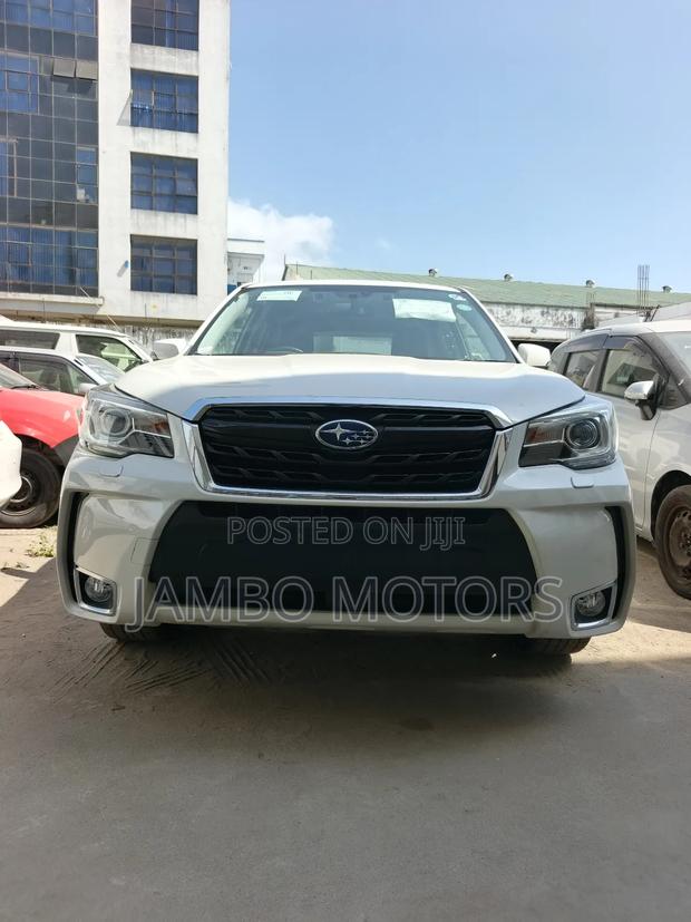 Subaru Forester 2.0XT Touring AWD 2018 White