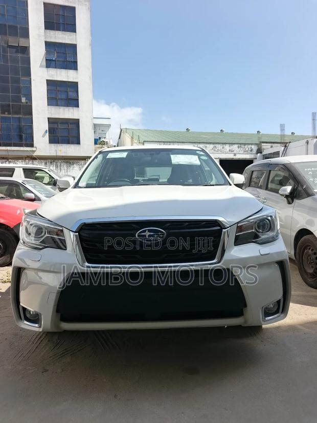 Subaru Forester 2.0XT Touring AWD 2018 White