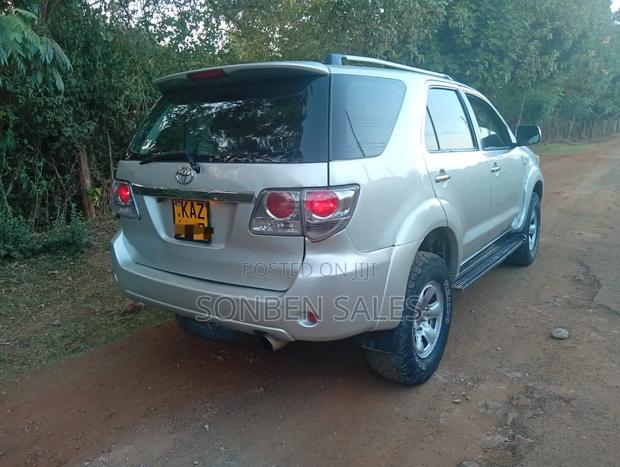 Toyota Fortuner 3.0 D AWD 2007 Silver