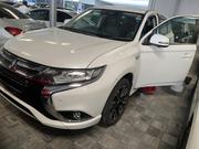 Mitsubishi Outlander 2.0 PHEV AWD 2018 White for sale