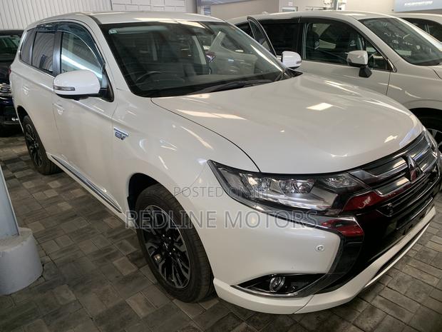Mitsubishi Outlander 2.0 PHEV AWD 2018 White