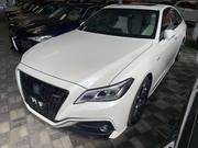 Toyota Crown 2018 White for sale