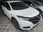 Honda Vezel 1.5 Hybrid 4WD 2018 Pearl for sale