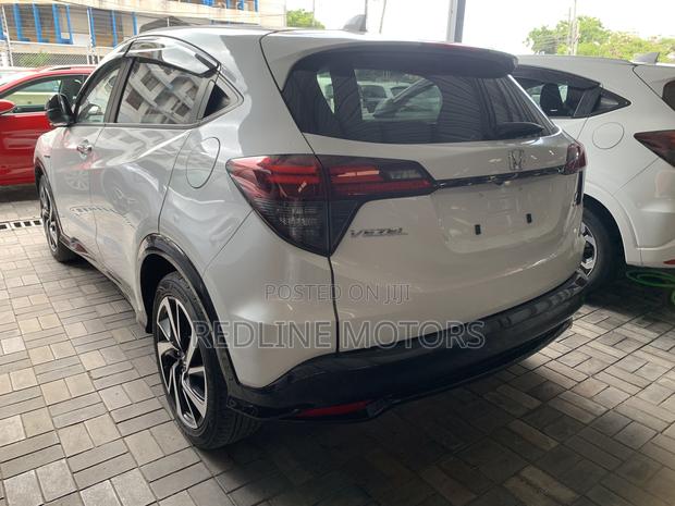 Honda Vezel 1.5 Hybrid 4WD 2018 Pearl