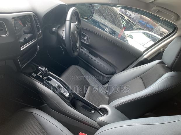 Honda Vezel 1.5 Hybrid 2WD 2018 White