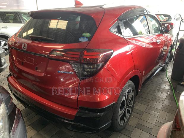 Honda Vezel 1.5 Hybrid 2WD 2018 Red