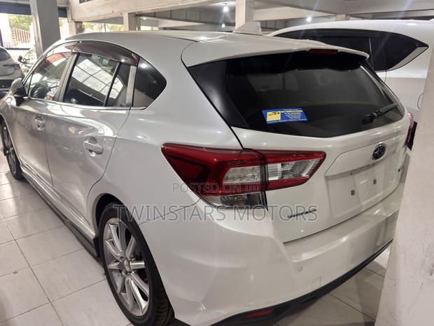 Subaru Impreza 2.0i AWD Hatchback 2019 White