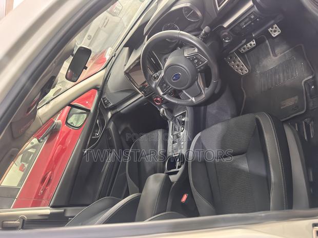 Subaru Impreza 2.0i AWD Hatchback 2019 White