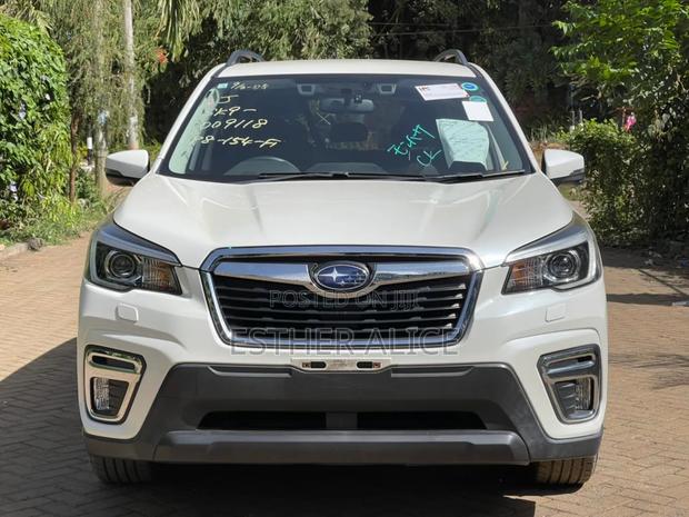 Subaru Forester 2.5i Touring AWD 2018 White