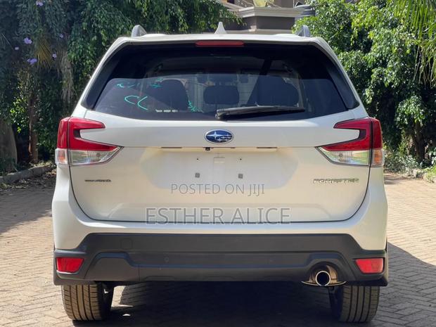 Subaru Forester 2.5i Touring AWD 2018 White