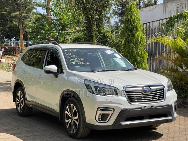 Subaru Forester 2.5i Touring AWD 2018 White