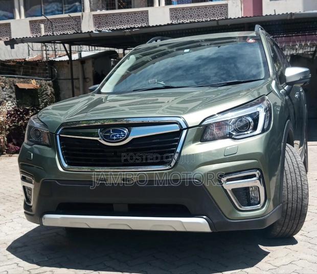 Subaru Forester Premium AWD 2019 Green
