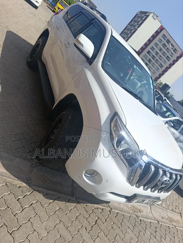 Toyota Land Cruiser Prado 2015 White