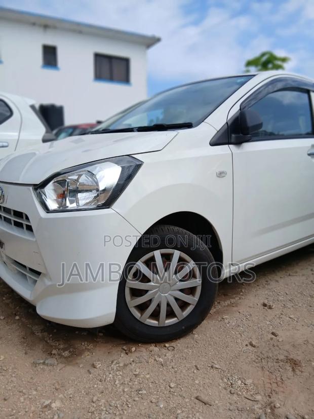 Daihatsu Mira 2019 White