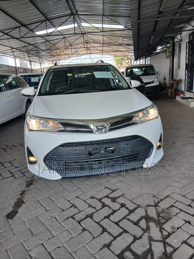 Toyota Corolla Fielder 1.5 Petrol FWD 2020 White