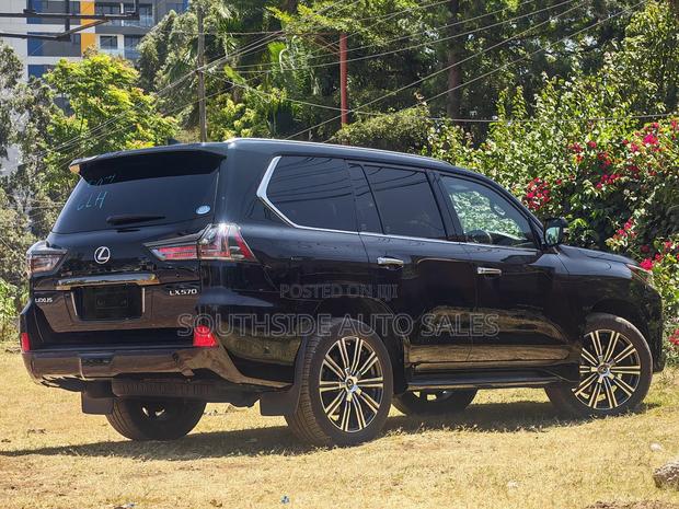 Lexus LX 570 AWD 2019 Matt Black