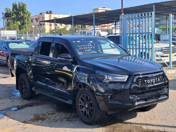 Toyota Hilux Revo Double Cab Deisel 2.8 AWD 2021 Black