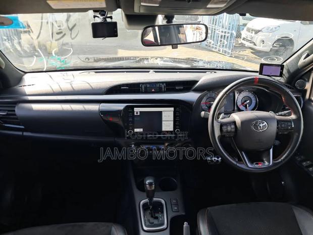 Toyota Hilux Revo Double Cab Deisel 2.8 AWD 2021 Black