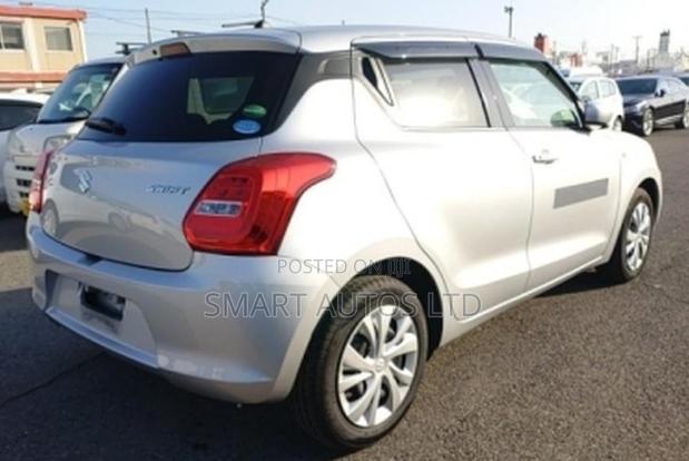 Suzuki Swift 2019 Silver