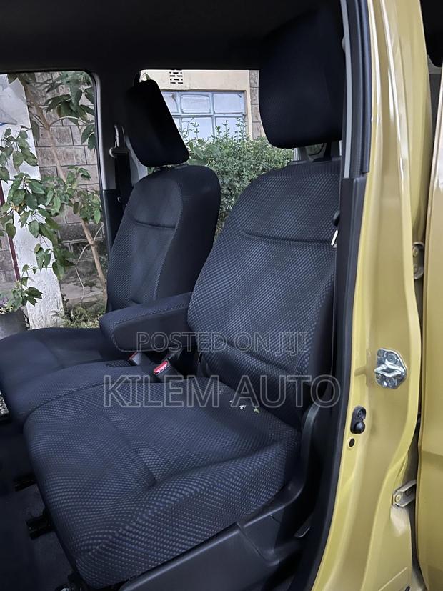Suzuki Wagon R 2018 Yellow