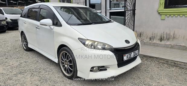 Toyota Wish 2016 White